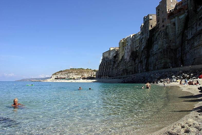 A Turri Hotell Capo Vaticano Exteriör bild